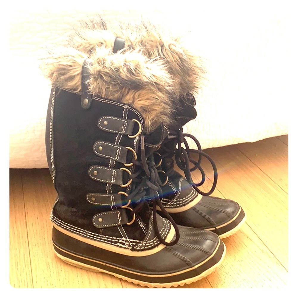 Sorel Joan of Arctic black winter boots